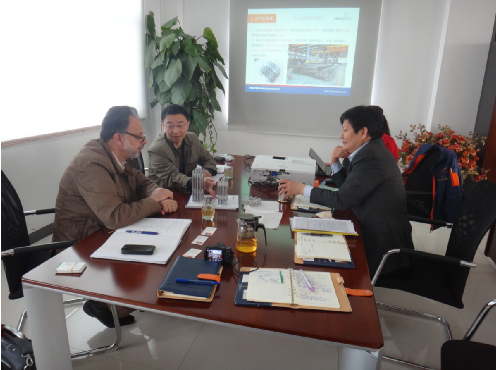 雙方就低溫省煤器的技術問題進行交流 雙方就低溫省煤器的技術問題進行交流